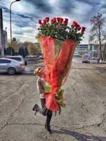 35 гигантских красных роз 200 см