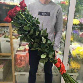 7 гигантских красных роз 160 см