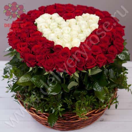 Корзина из 101 розы «Люблю тебя»