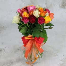 Букет из 25 разноцветных роз 40 см Стандарт
