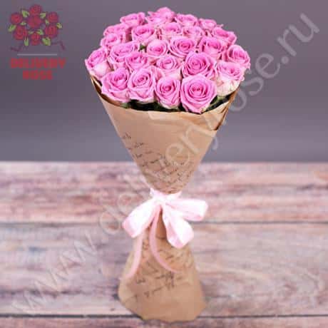 Букет из 25 розовых роз «Аква»